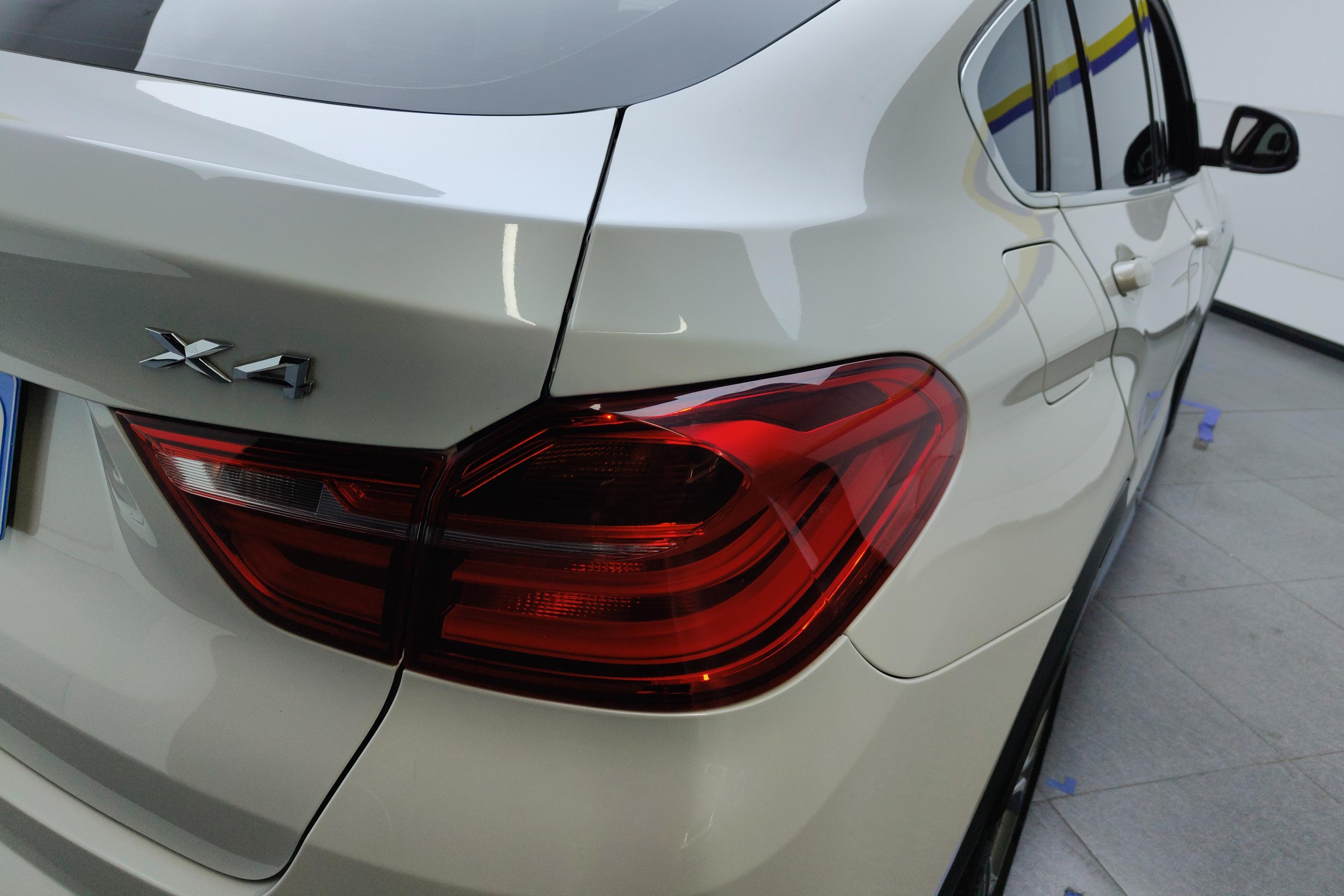BMW X4 M40i 2018 #9 BMW X4 M40i 2018 car image #9