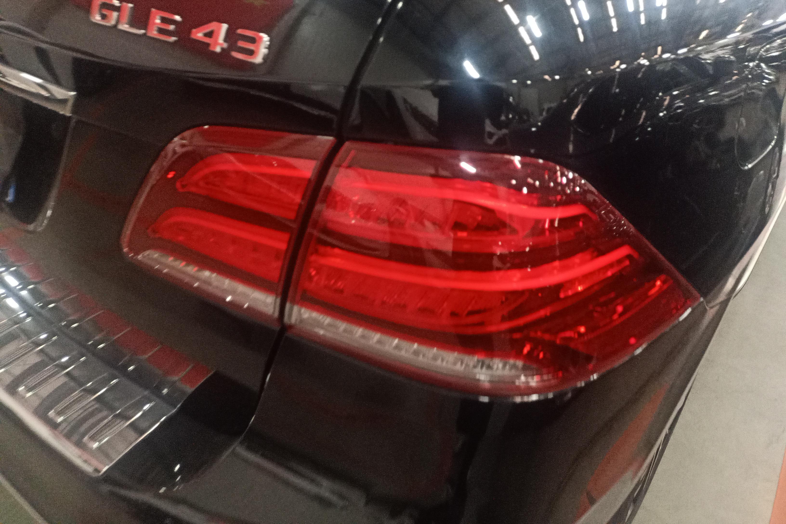 Mercedes-Benz GLE AMG 2018 car image #9