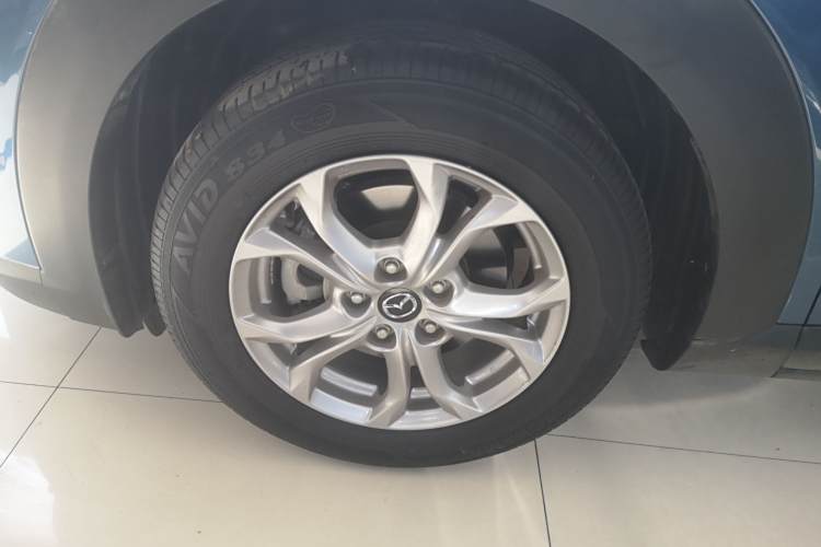 Mazda CX-3 2019 car image #9