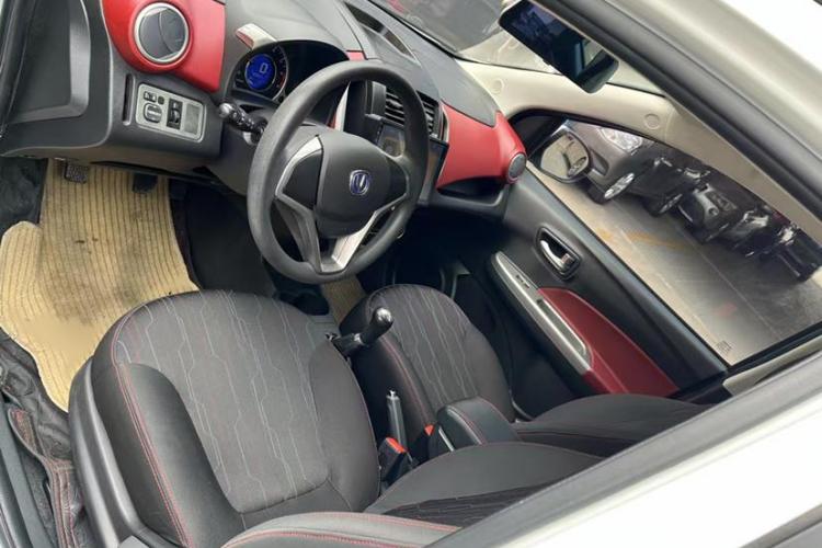 Changan BenBen 2018 صورة سيارة #9