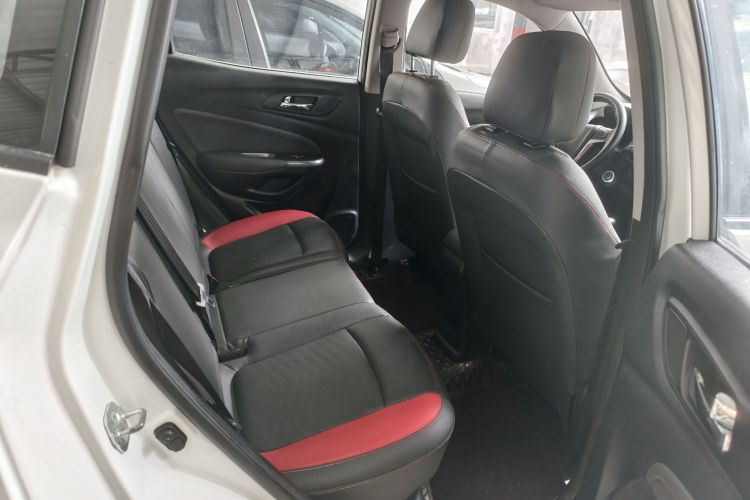 Changan CS15 EV 2016 #9 Changan CS15 EV 2016 car image #9