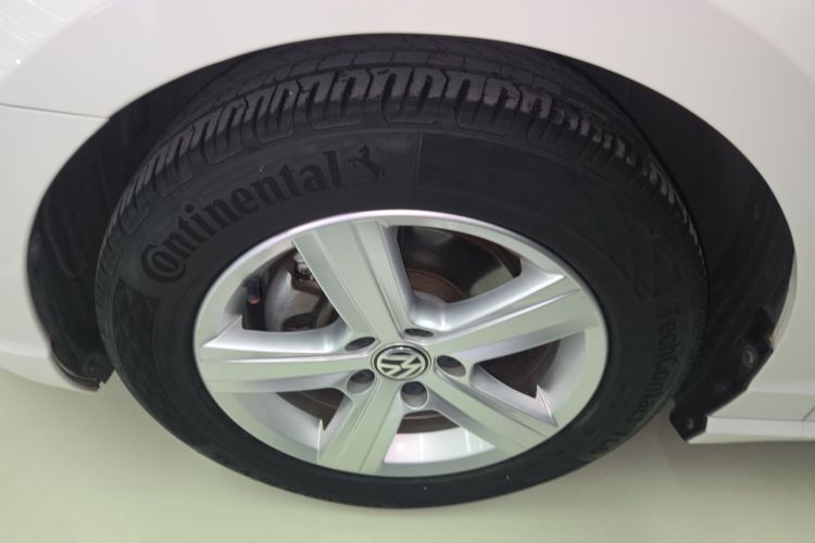 Volkswagen Lamando 2018 immagine di auto #9