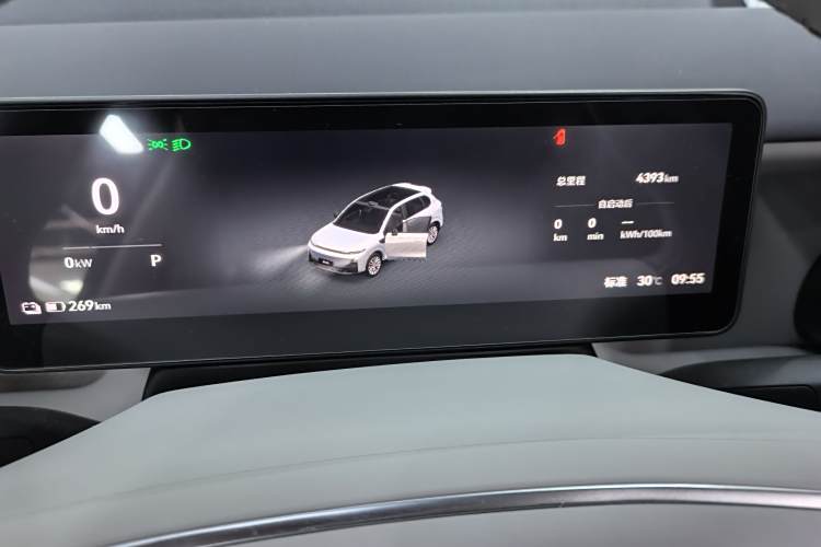 零跑汽车 零跑B10 2025 汽车图片 #9