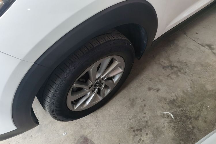 Hyundai Tucson (Imported) 2016 #9 Hyundai Tucson (Imported) 2016 car image #9