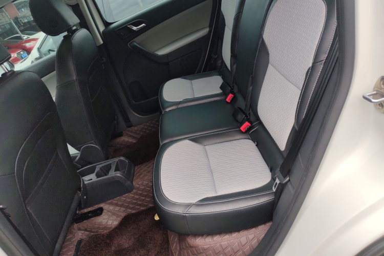 Skoda Yeti (Imported) 2015 car image #9