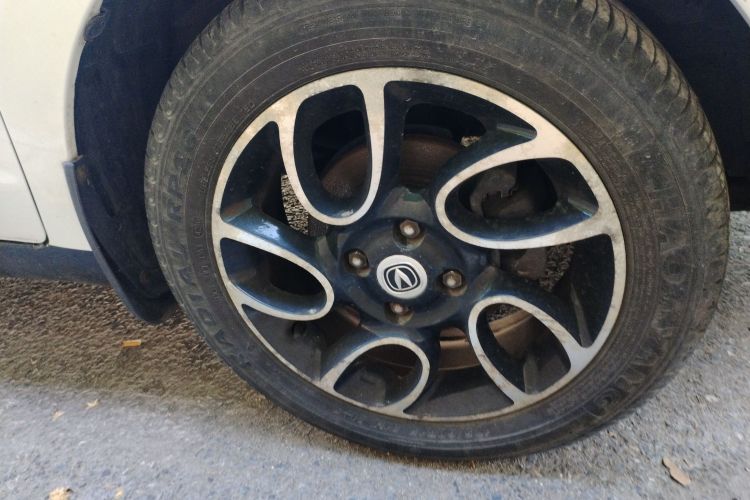 Changan BenBen 2016 #9 Changan BenBen 2016 صورة سيارة #9