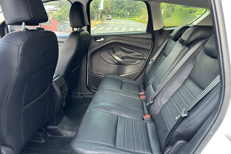 Ford Kuga 2015 #9 Ford Kuga 2015 imagem de carro #9