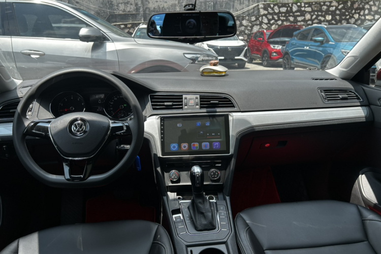 Volkswagen Lamando 2017 immagine di auto #9