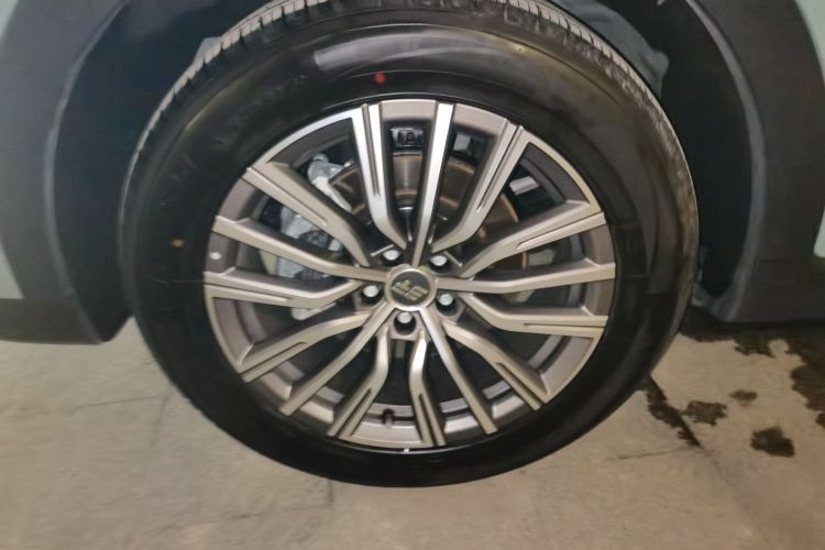 Jetour X70 C-DM 2025 #9 Jetour X70 C-DM 2025 car image #9