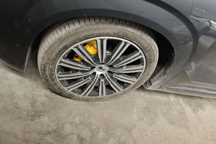 Denza N9 2025 #9 Denza N9 2025 car image #9