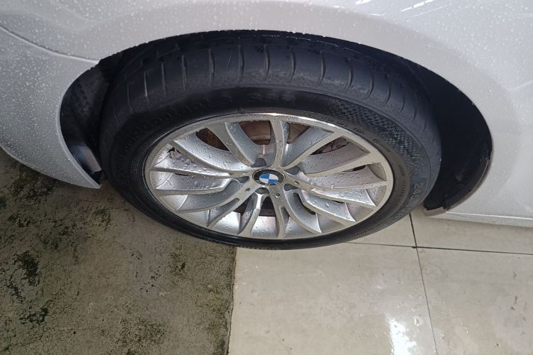 BMW 5 Series 2016 car image #9