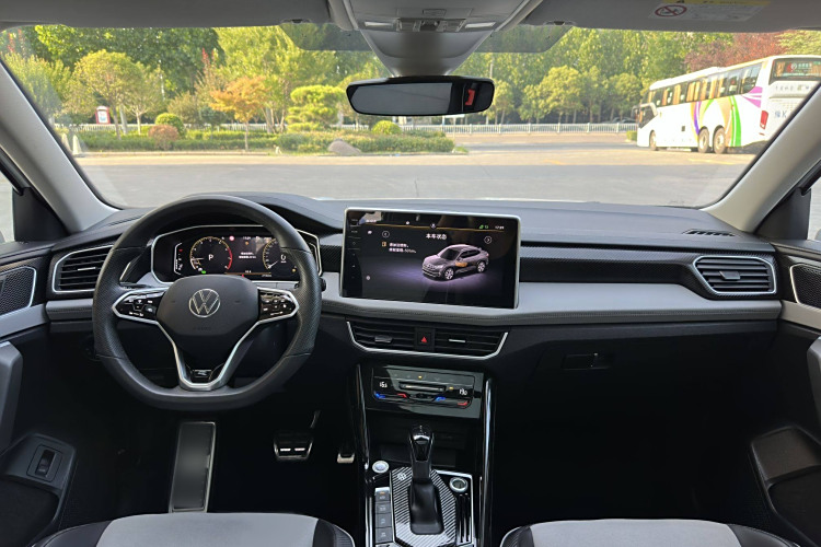 Volkswagen Tayron X 2023 car image #9