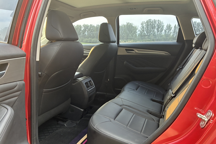 Haval F7 2019 car image #9