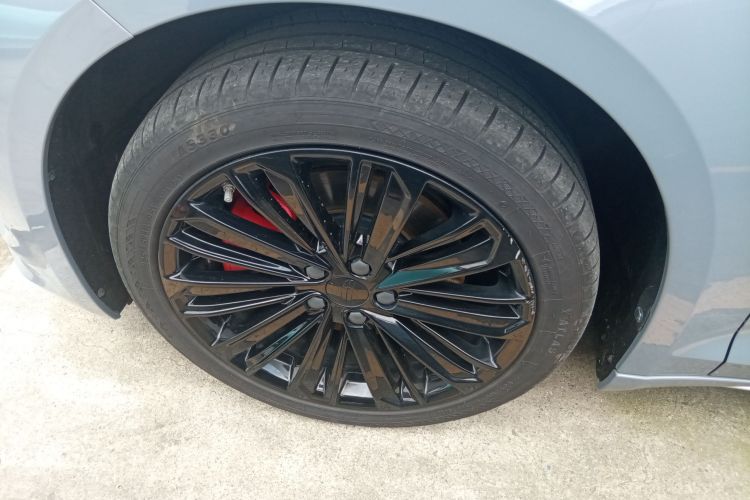 GEELY PrefaceL 2023 car image #9