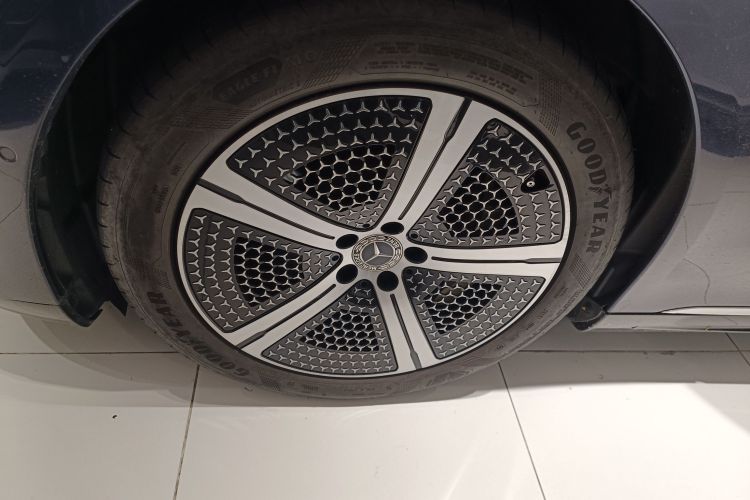 Mercedes-Benz EQS Class 2021 car image #9