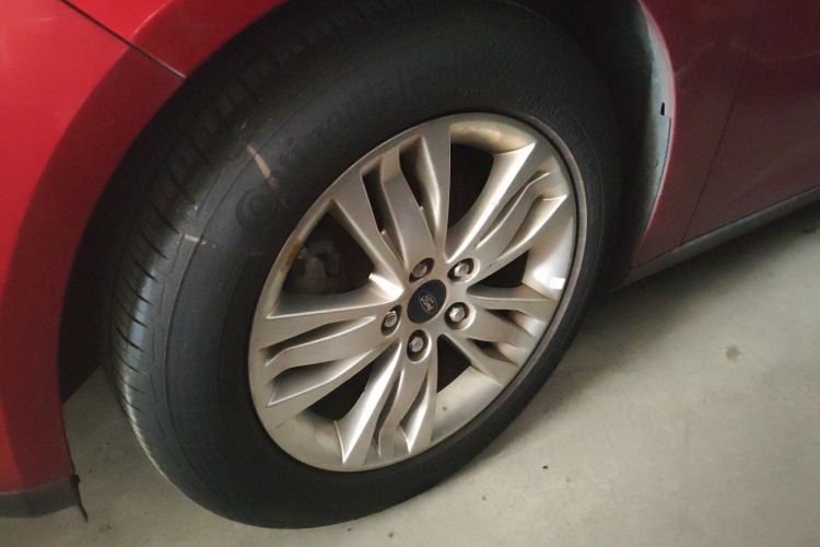 Ford Focus (Imported) 2014 #9 Ford Focus (Imported) 2014 صورة سيارة #9