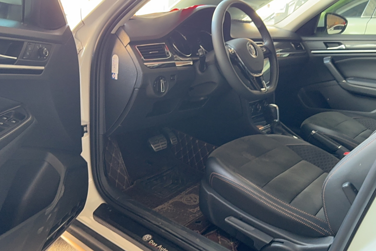 Volkswagen C-Trek 2018 #9 Volkswagen C-Trek 2018 immagine di auto #9