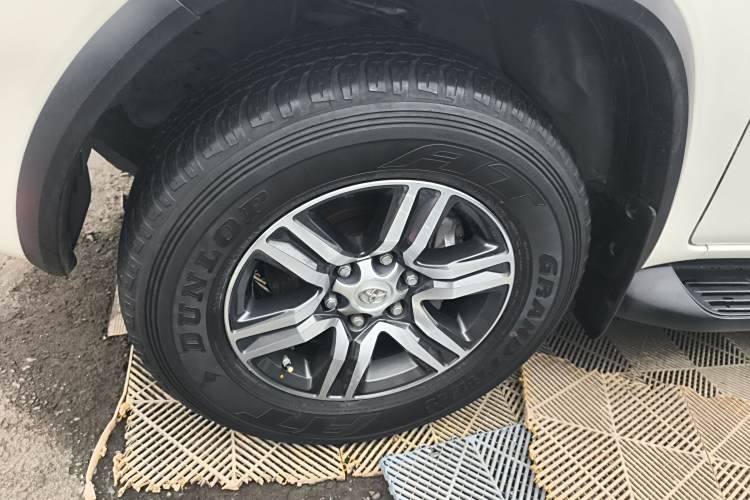 Toyota Fortuner 2018 #9 Toyota Fortuner 2018 immagine di auto #9