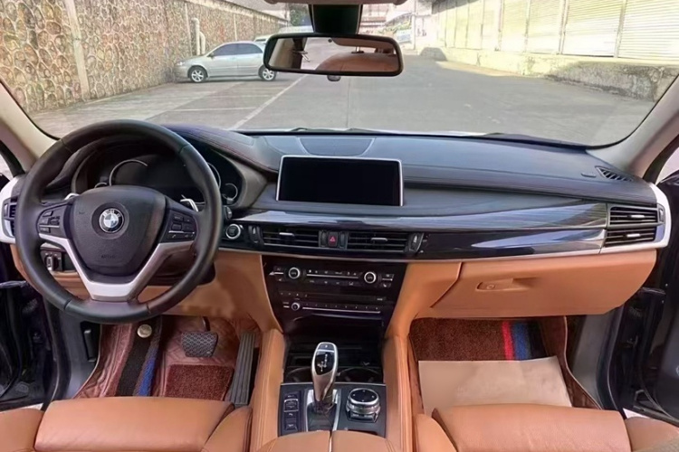 BMW X6 2016 immagine di auto #9