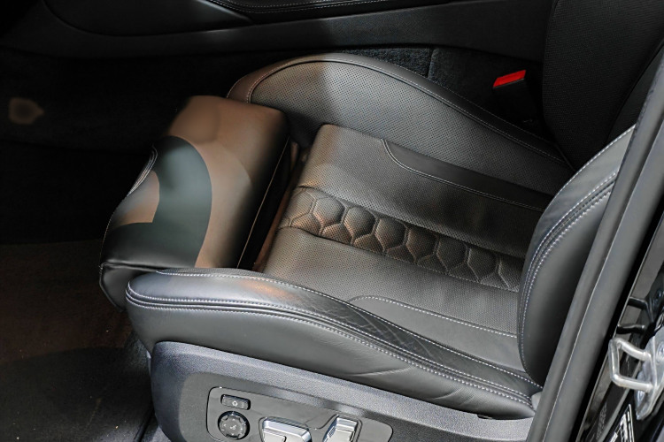 BMW X6 M 2021 immagine di auto #9