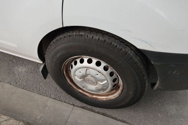 Ford Transit 2022 car image #9