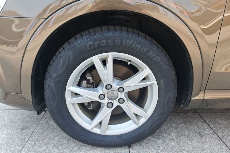 Audi Q3 (Imported) 2017 car image #9