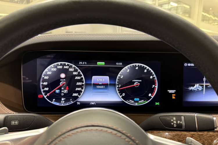Mercedes-Benz S Class 2019 car image #9