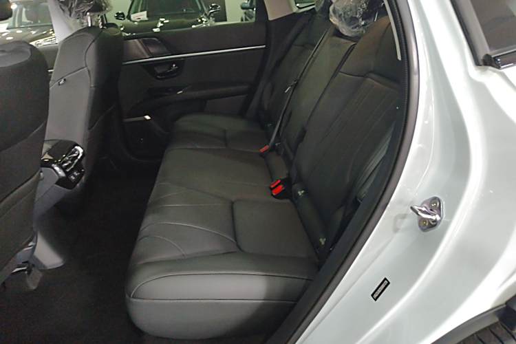 Honda P7 2025 #9 Honda P7 2025 car image #9