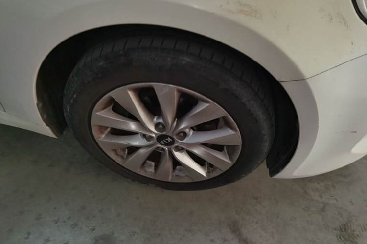 Kia K5 (Imported) 2017 صورة سيارة #9