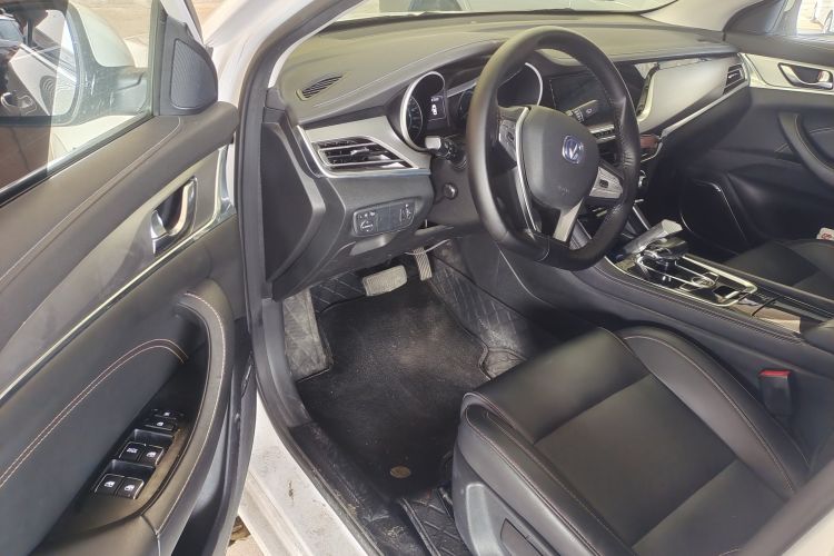 Changan Eado EV 2020 car image #9