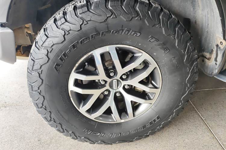 Ford F-150 Raptor 2017 #9 Ford F-150 Raptor 2017 car image #9