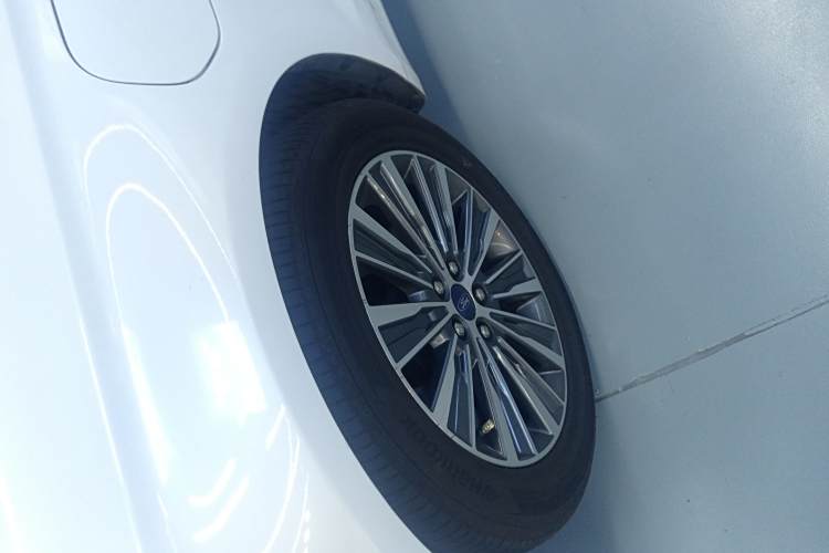 Ford Mondeo New Energy 2020 car image #9