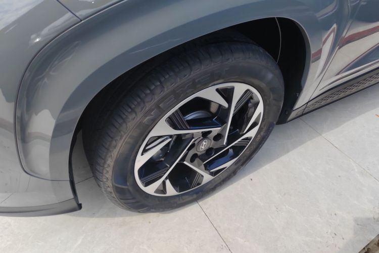 Hyundai Custo 2023 car image #9