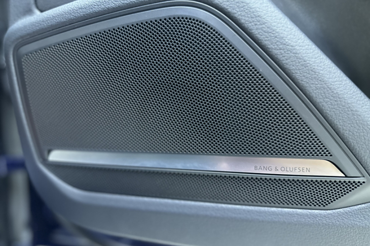 Audi RS 6 2021 car image #9