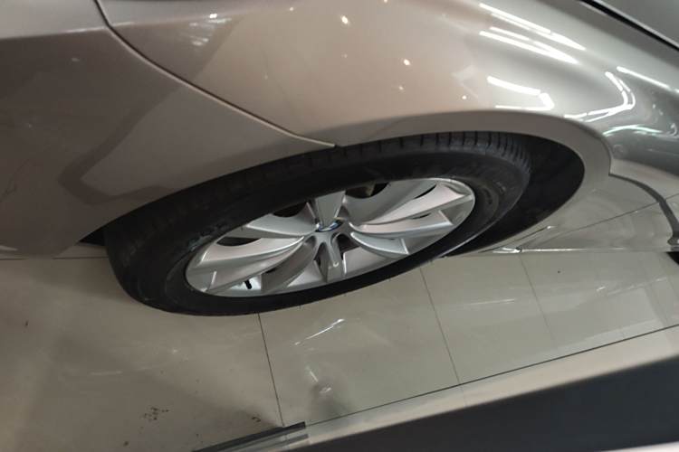 BMW M760Le 2017 #9 BMW M760Le 2017 car image #9