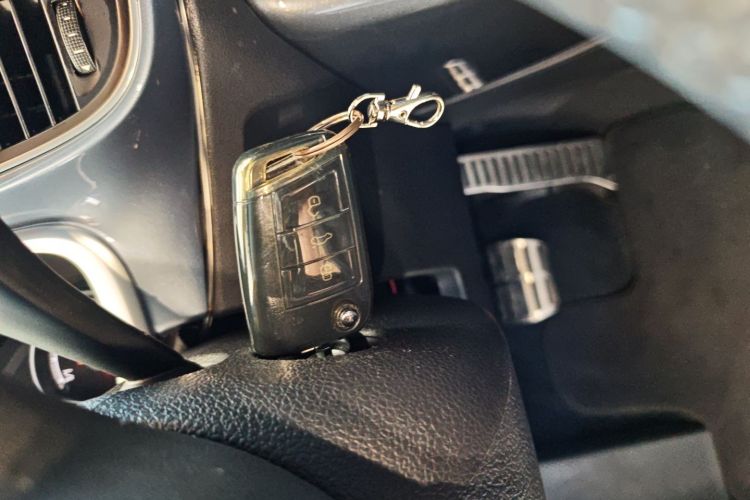 Volkswagen Beetle 2018 immagine di auto #9