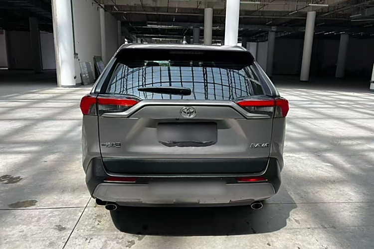 Toyota RAV4 (Imported) 2022 #9 Toyota RAV4 (Imported) 2022 immagine di auto #9