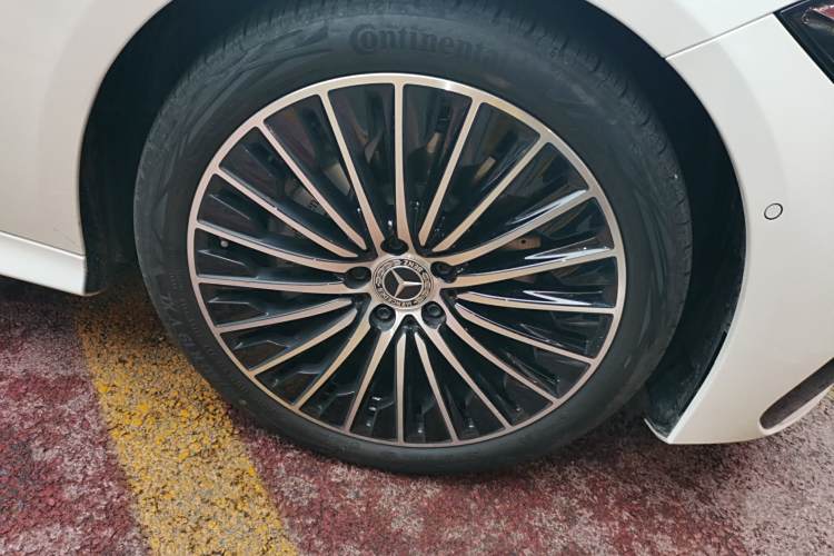 Mercedes-Benz CLE Class 2025 car image #9