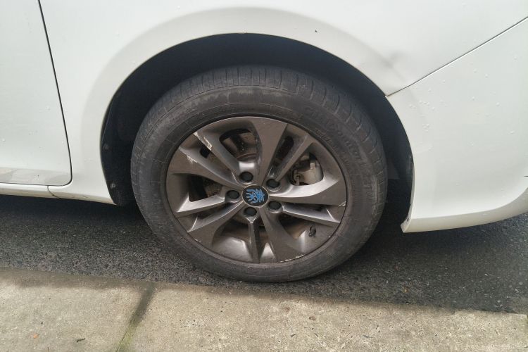 BYD Qin New Energy 2018 #9 BYD Qin New Energy 2018 car image #9