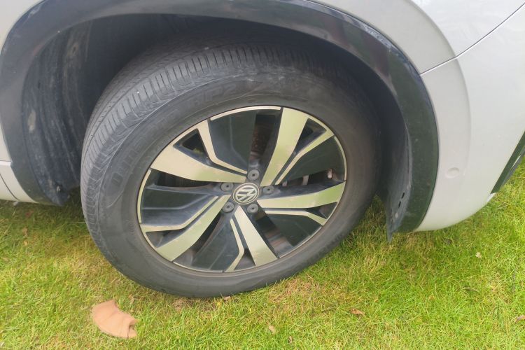 Volkswagen Tayron GTE 2020 car image #9