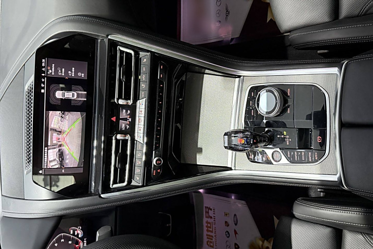 BMW M8 2021 #9 BMW M8 2021 car image #9