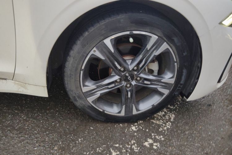 Kia K5 (Imported) 2021 صورة سيارة #9