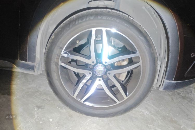 Mercedes-Benz GLA Class 2016 car image #9