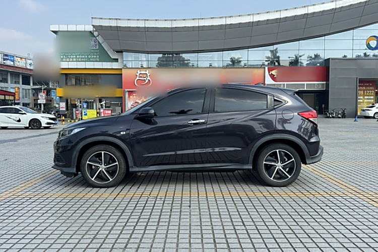Honda VEZEL 2021 car image #9