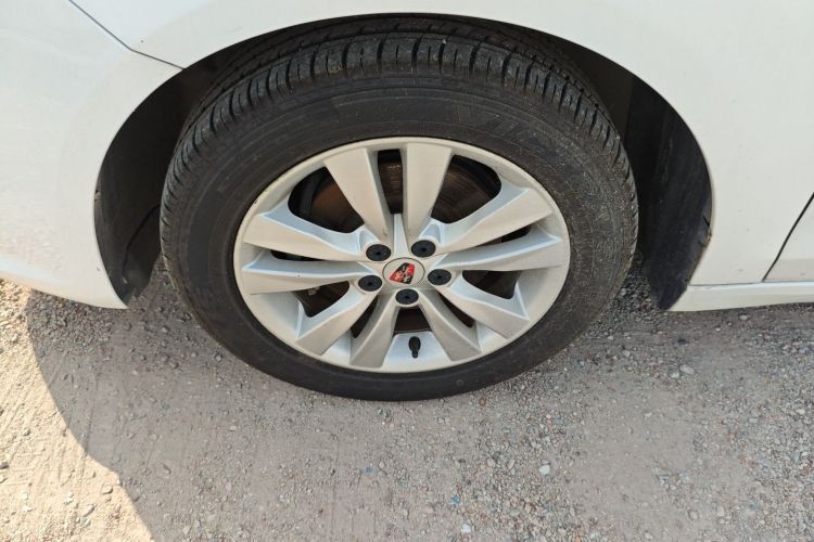 Roewe 360 2016 изображение автомобиля #9