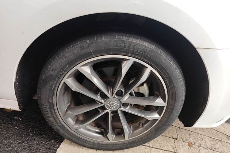 BYD Qin Pro 2018 #9 BYD Qin Pro 2018 car image #9