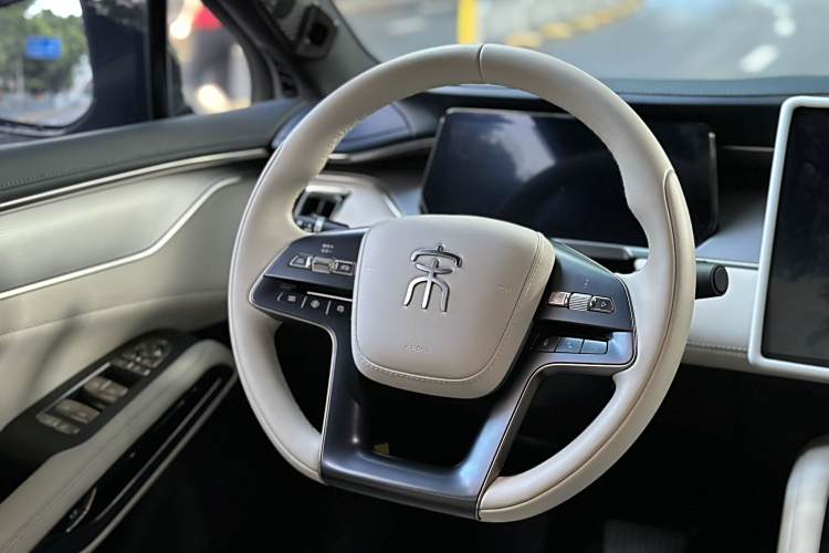 BYD SongL EV 2024 car image #9