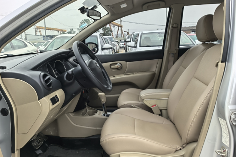 日产 骊威 2015 汽车图片 #9