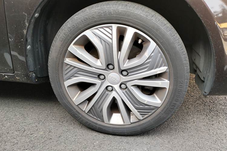 GEELY Emgrand New Energy 2018 #9 GEELY Emgrand New Energy 2018 car image #9