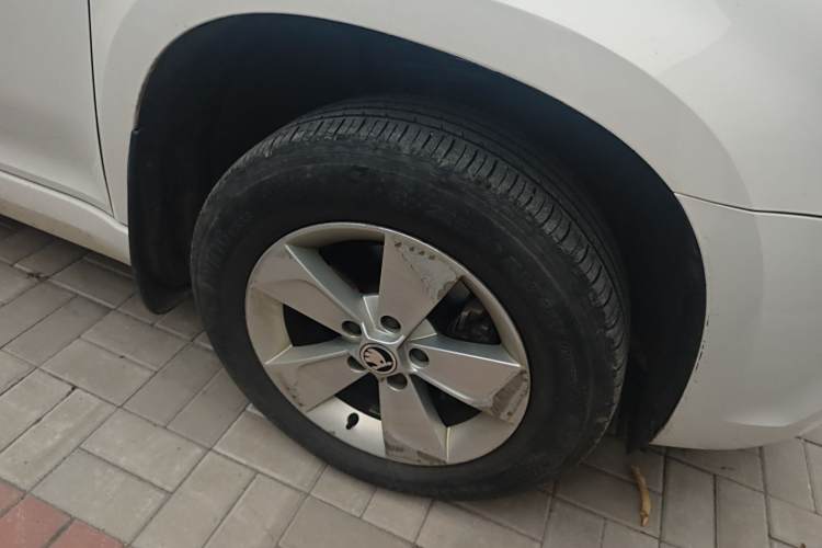 Skoda Yeti (Imported) 2018 car image #9